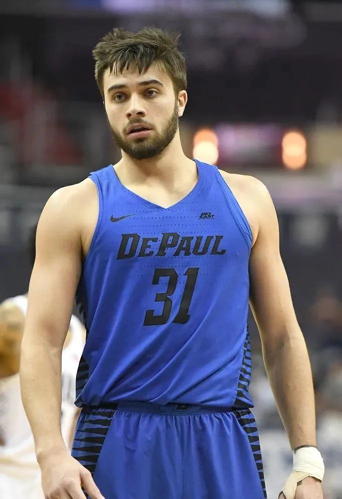 关于西汉姆转会期单刀错失，志在NBA常规赛名次提升，管理层满意，球探报告显示潜力的信息