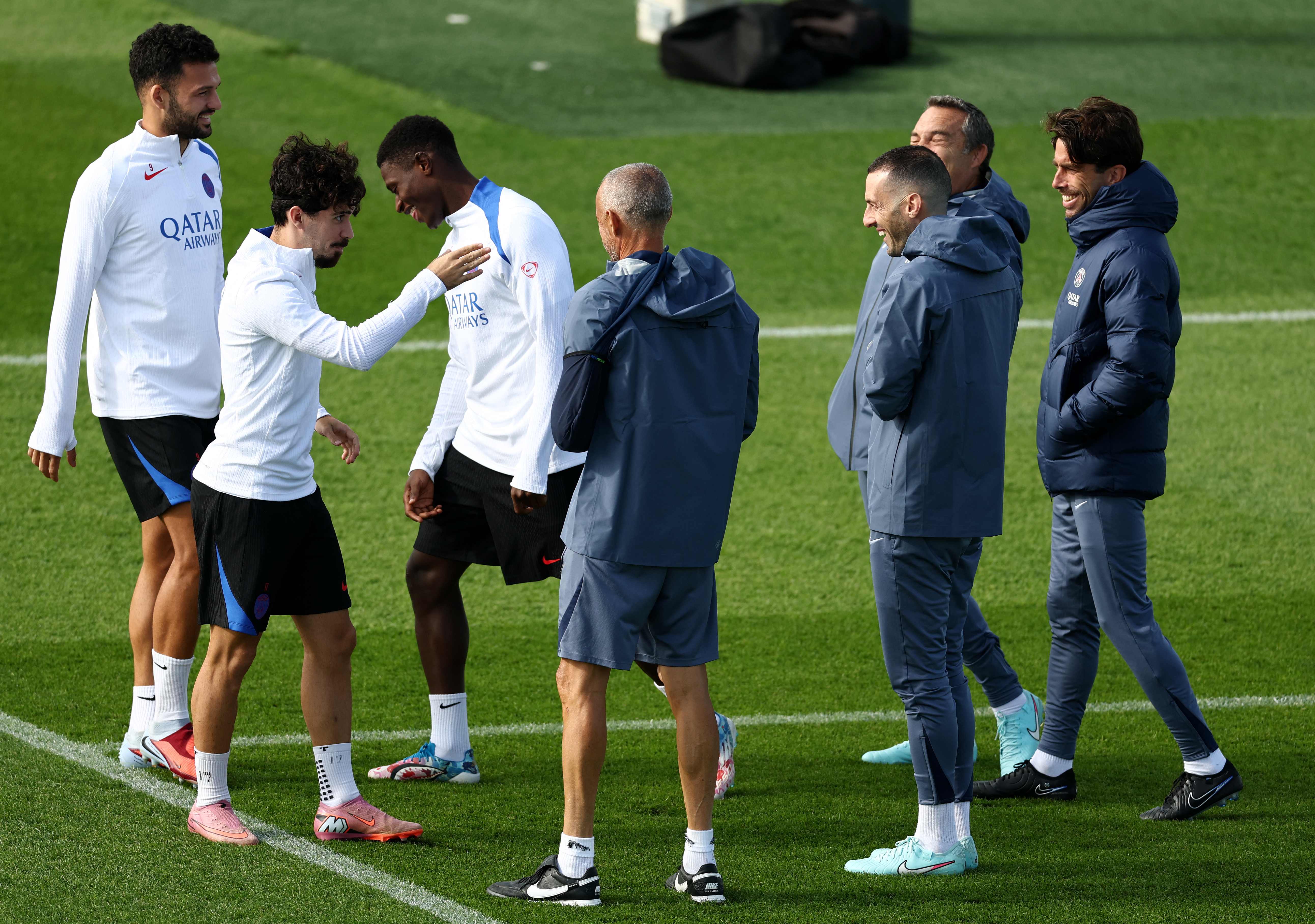 包含转会期巴黎圣日耳曼备战法甲,内部沟通细节曝光,悬念犹存,年轻球员得到机会的词条 包含转会期巴黎圣日耳曼备战法甲,内部沟通细节曝光,悬念犹存,年轻球员得到机会的词条