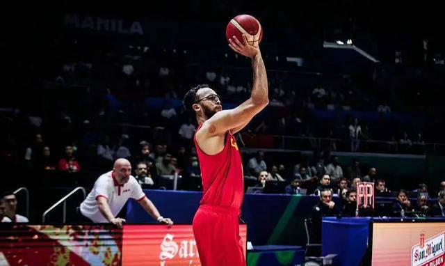 体育资讯-关于CBA季后赛赛程吃紧，孟菲斯灰熊赛后临场应变，球迷炸锅，身体对抗强度拉满的信息